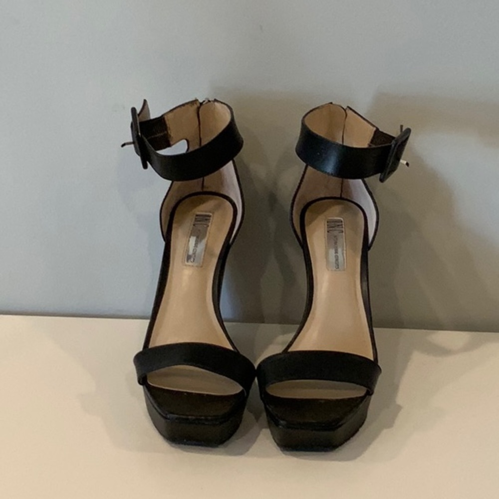 INC International Concepts Black Wedges size 7.5